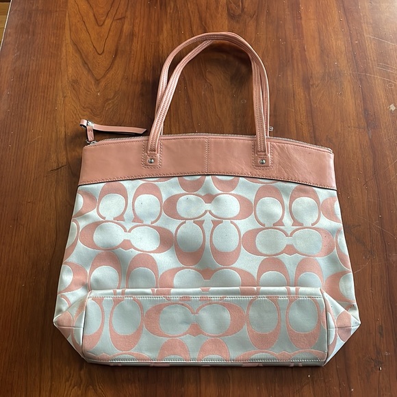 Coach Peach Tote Bag - Picture 3 of 4
